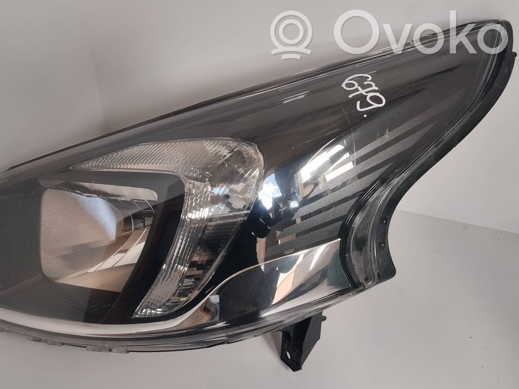 Opel Vivaro Far 