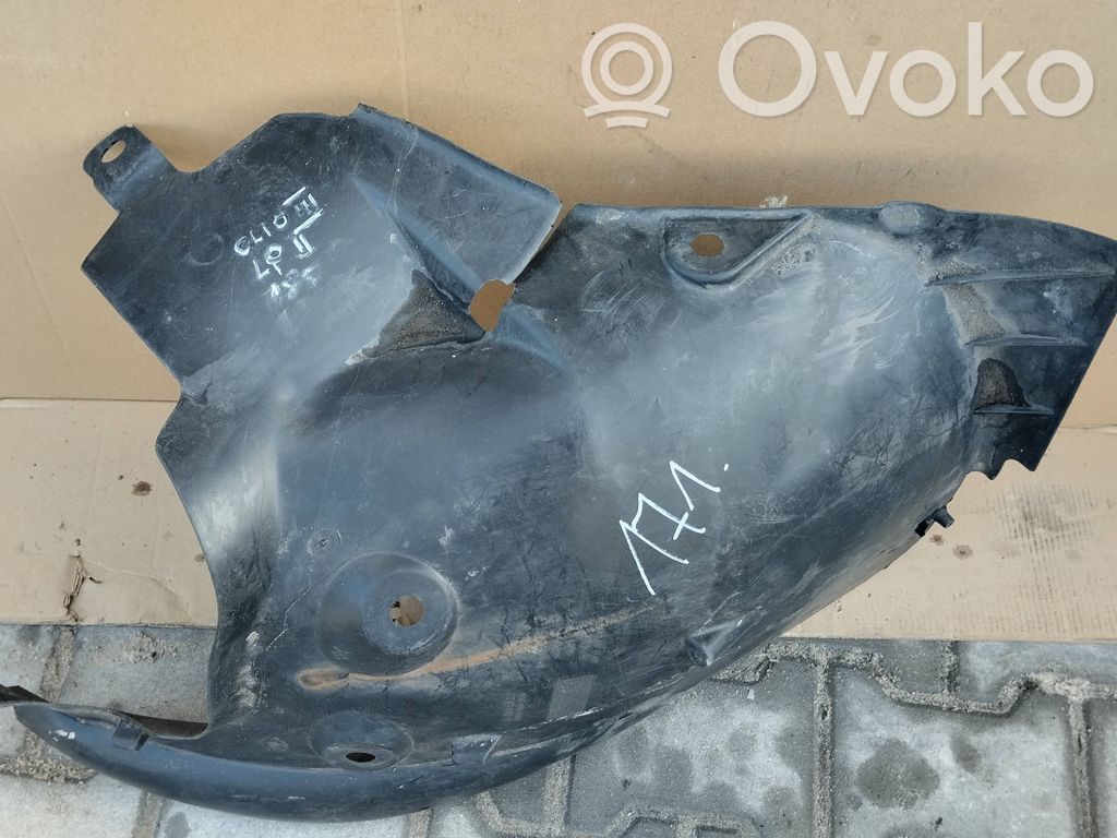 Renault Clio III Priekšējā arka 