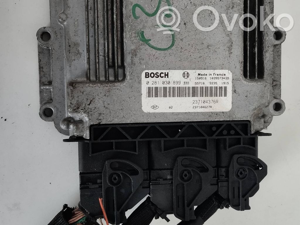 Renault Clio IV Engine control unit/module 