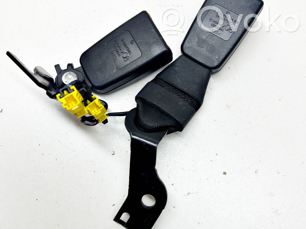 Mercedes-Benz GLC X253 C253 Rear seatbelt buckle 