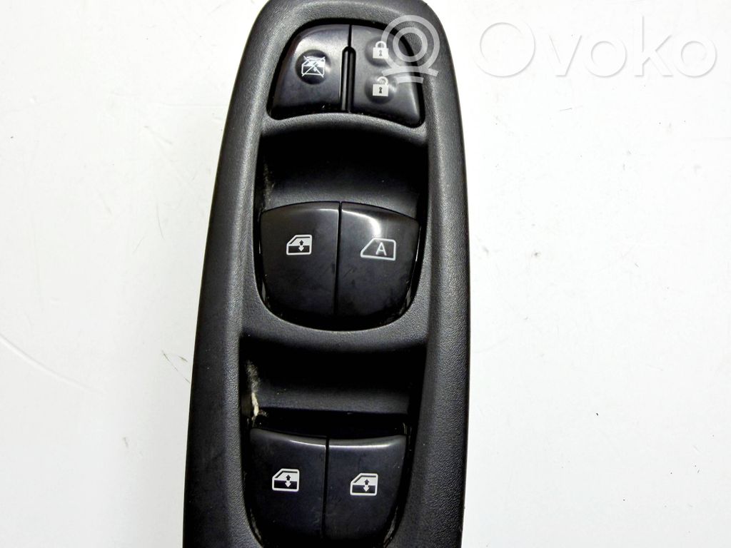 Renault Kadjar Interruptor del elevalunas eléctrico 