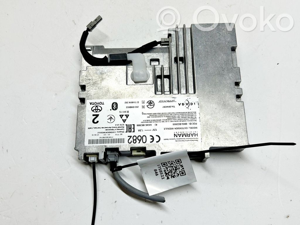Toyota RAV 4 (XA40) GPS navigation control unit/module 