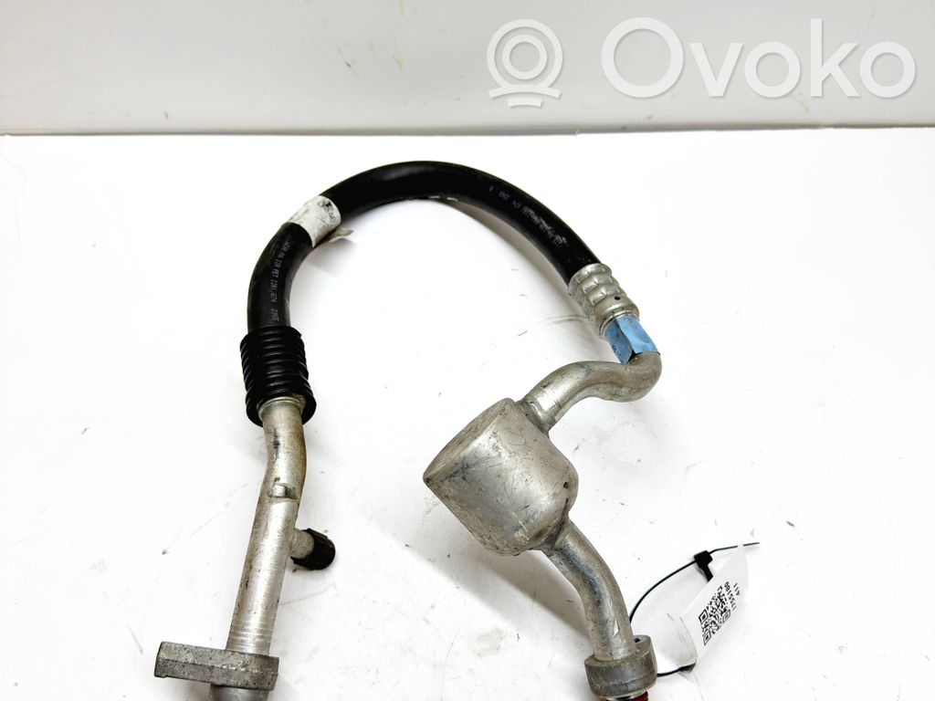 Ford Focus ST Tubo flessibile aria condizionata (A/C) 