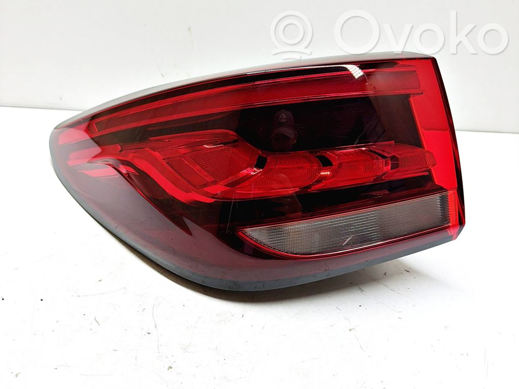 MG ZS Aizmugurējais lukturis virsbūvē 