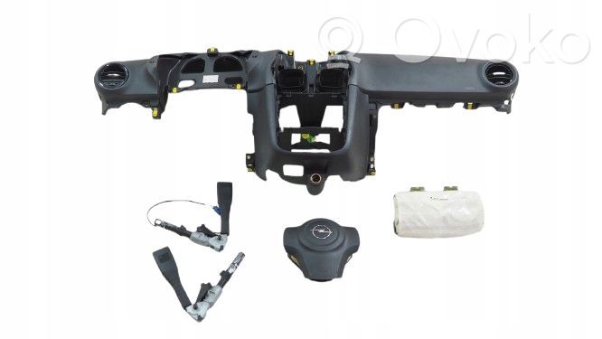 Opel Corsa D Dashboard 