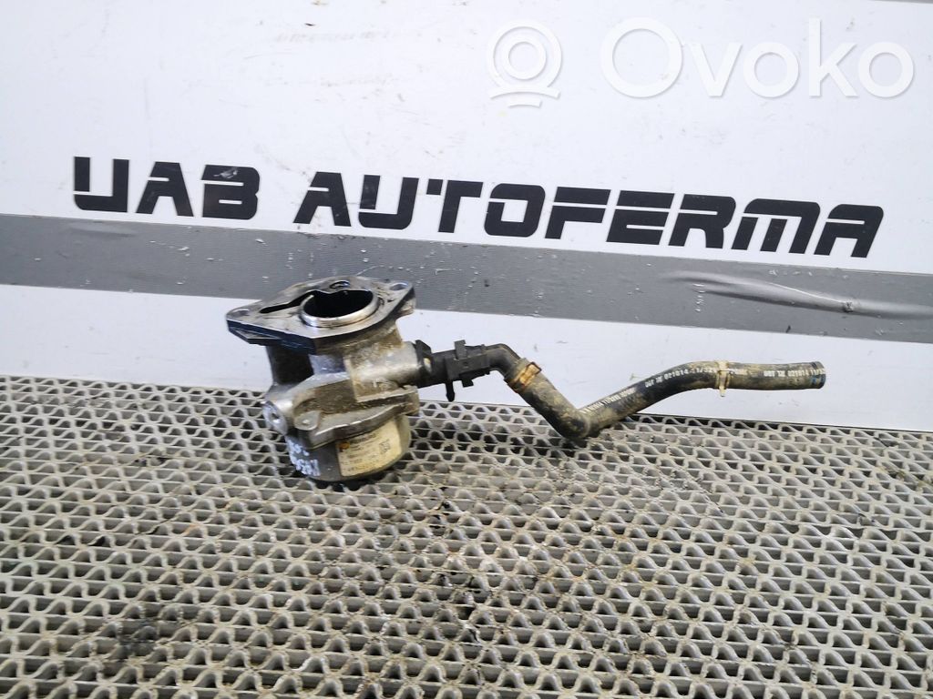 Nissan Qashqai Vacuum pump 