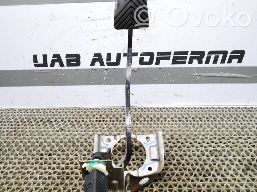 Hyundai i30 Jarrupoljin 