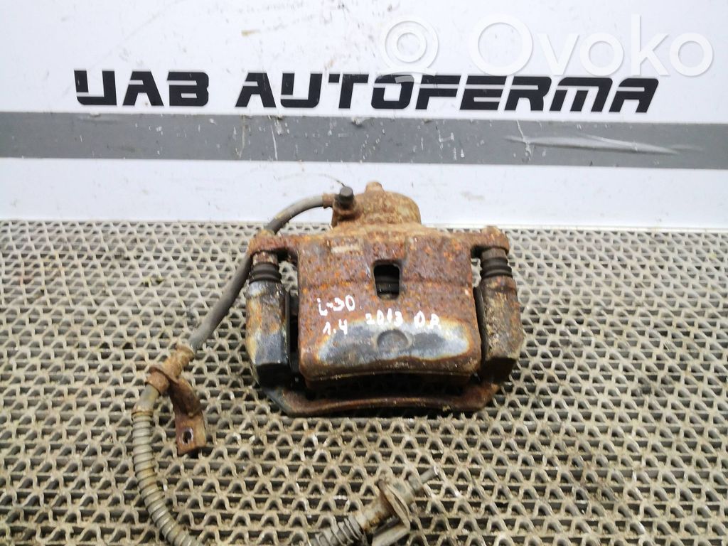 Hyundai i30 Zacisk hamulcowy przedni 
