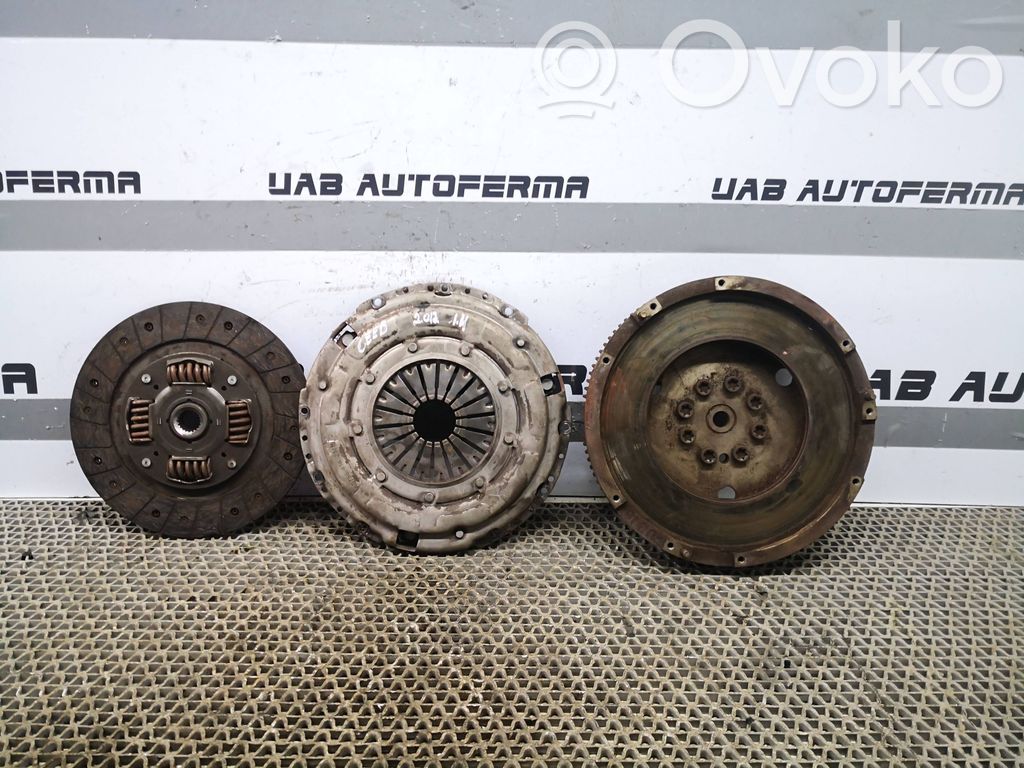 KIA Ceed Sankabos komplektas 