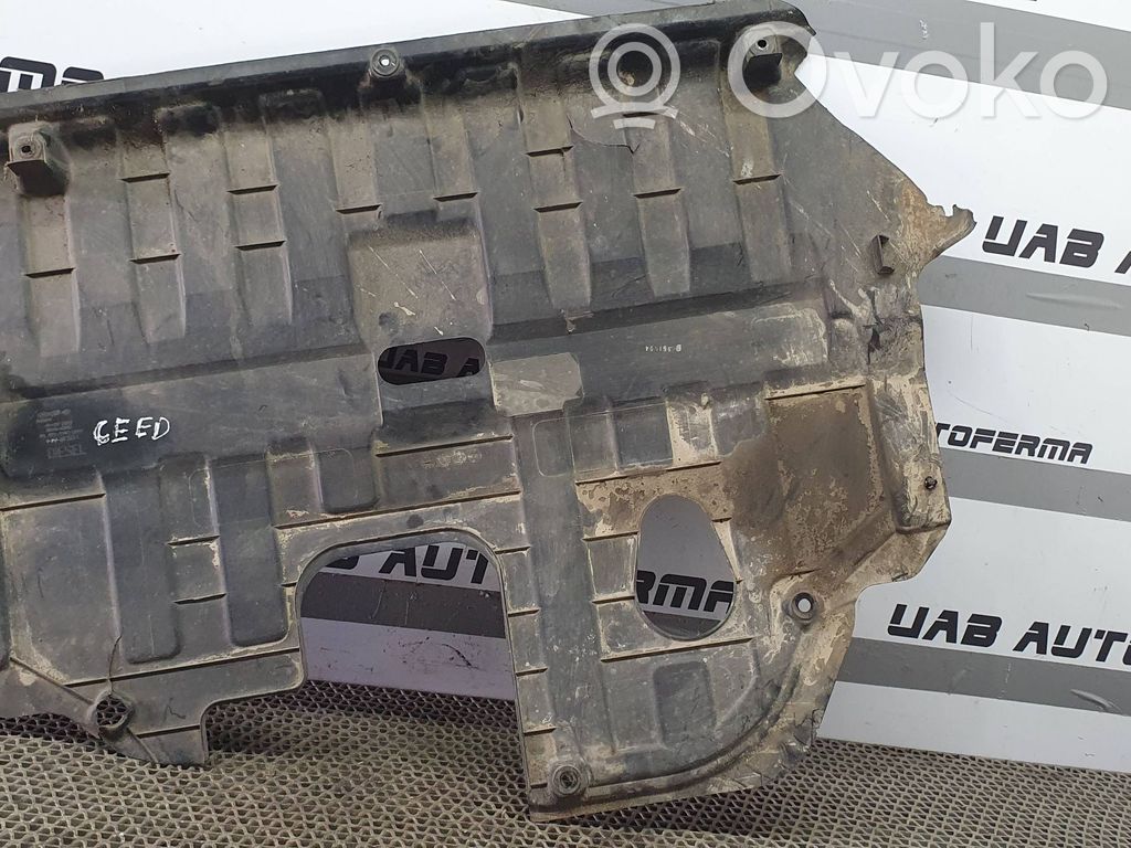 KIA Ceed Engine splash shield/under tray 