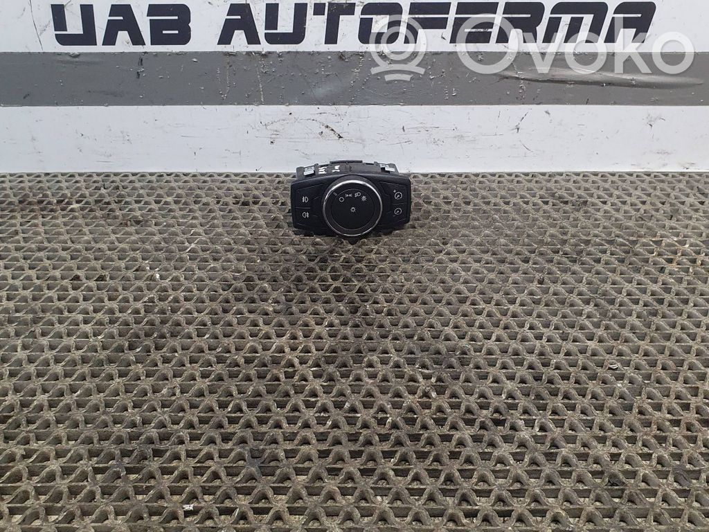 Ford Focus Light switch 
