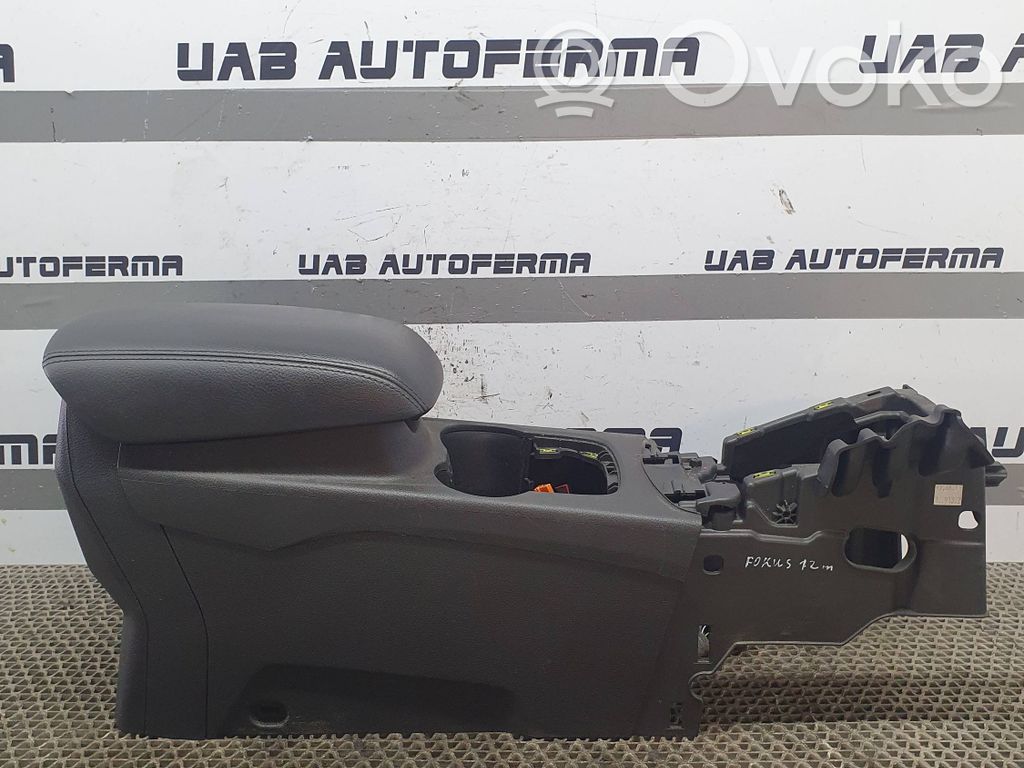 Ford Focus Centrālā konsole 