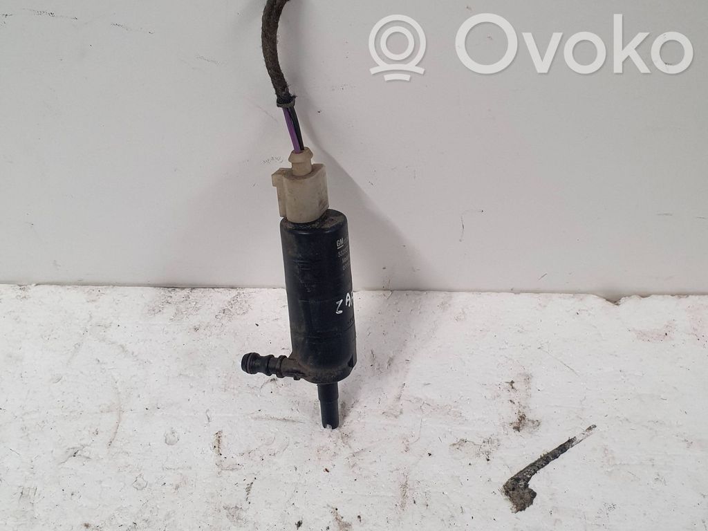 Opel Zafira C Pompa spryskiwacza lampy przedniej 