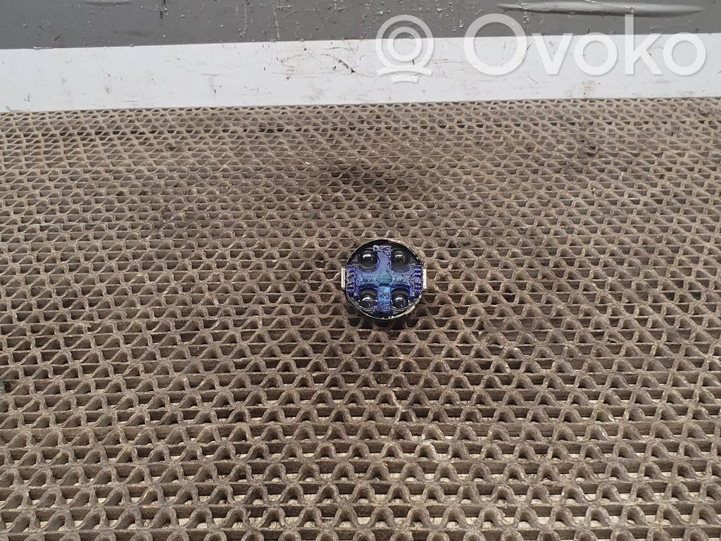 Mitsubishi Outlander Rain sensor 