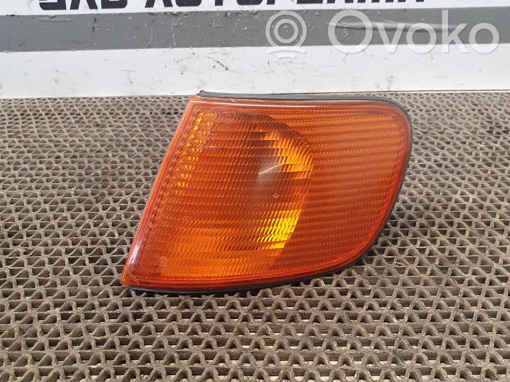 Audi 100 S4 C4 Front indicator light 