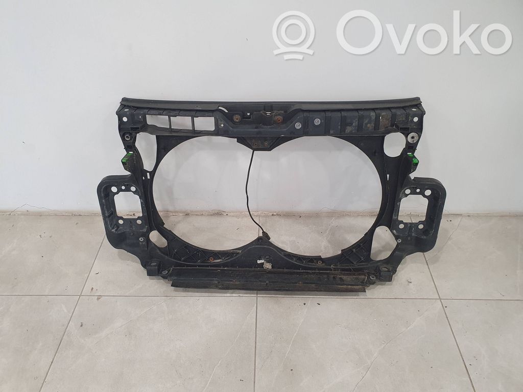 Audi A6 S6 C6 4F Radiatorių panelė 