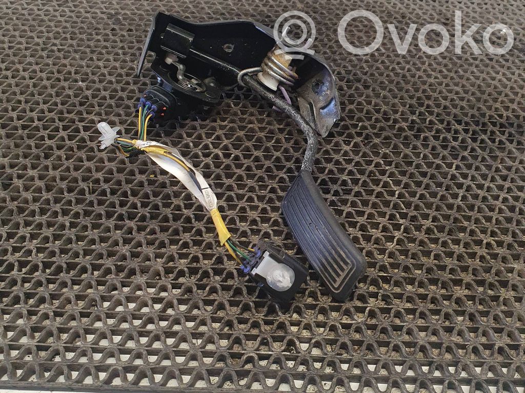 Toyota Avensis T250 Accelerator throttle pedal 