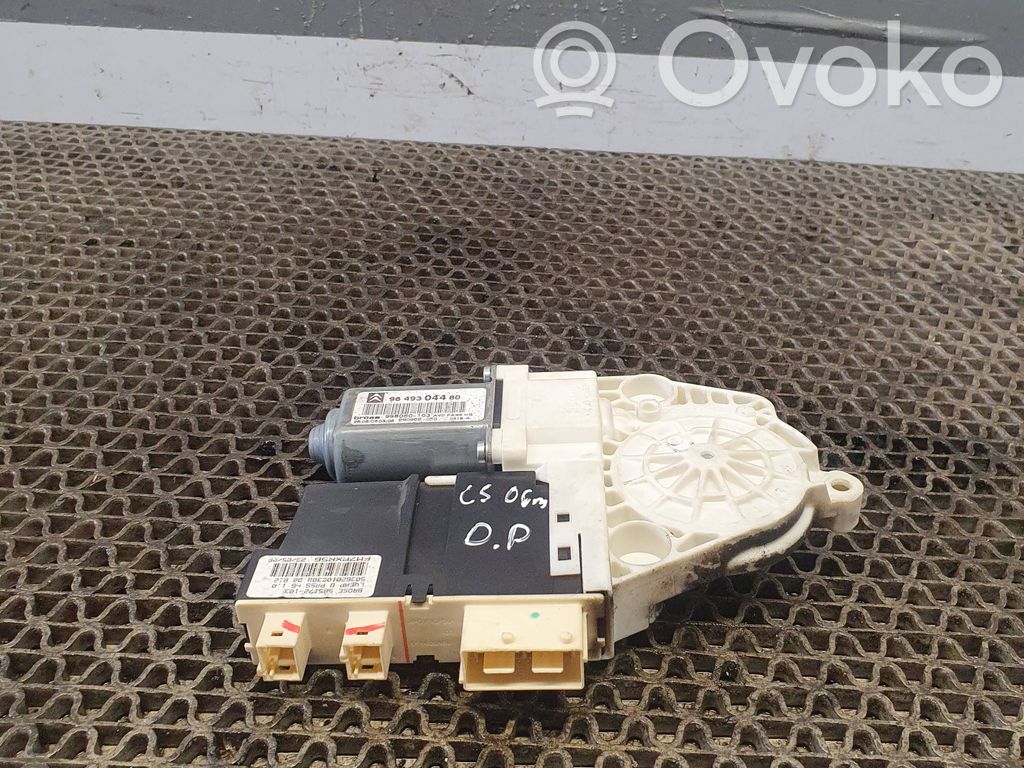 Citroen C5 Front door window regulator motor 