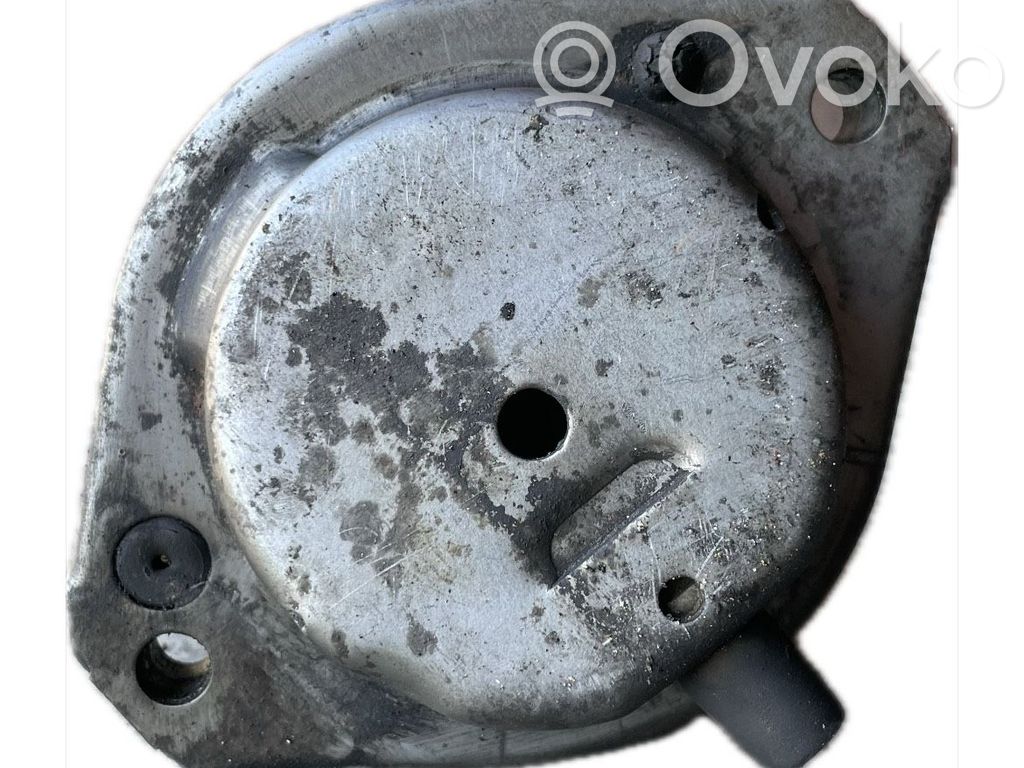 Engine mount bracket   676109204,159346,586312