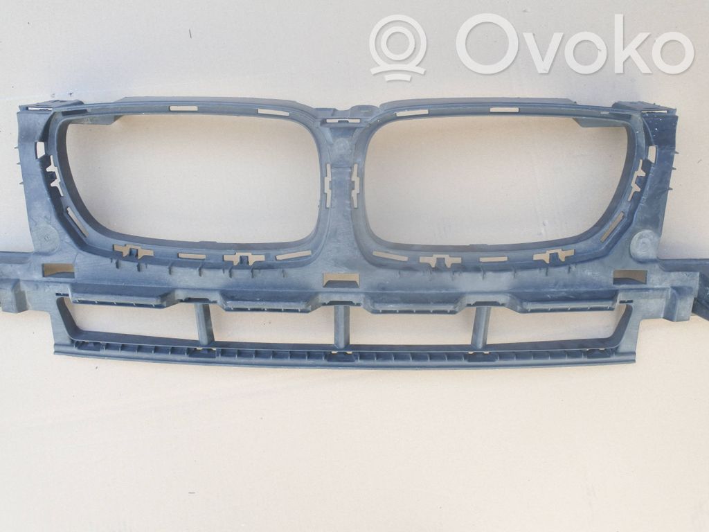 BMW X3 E83 Oberes Gitter vorne 