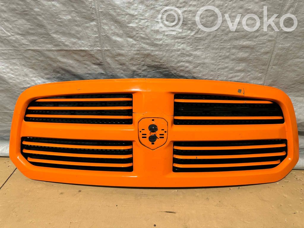 Dodge RAM 1500 DS Front grill 