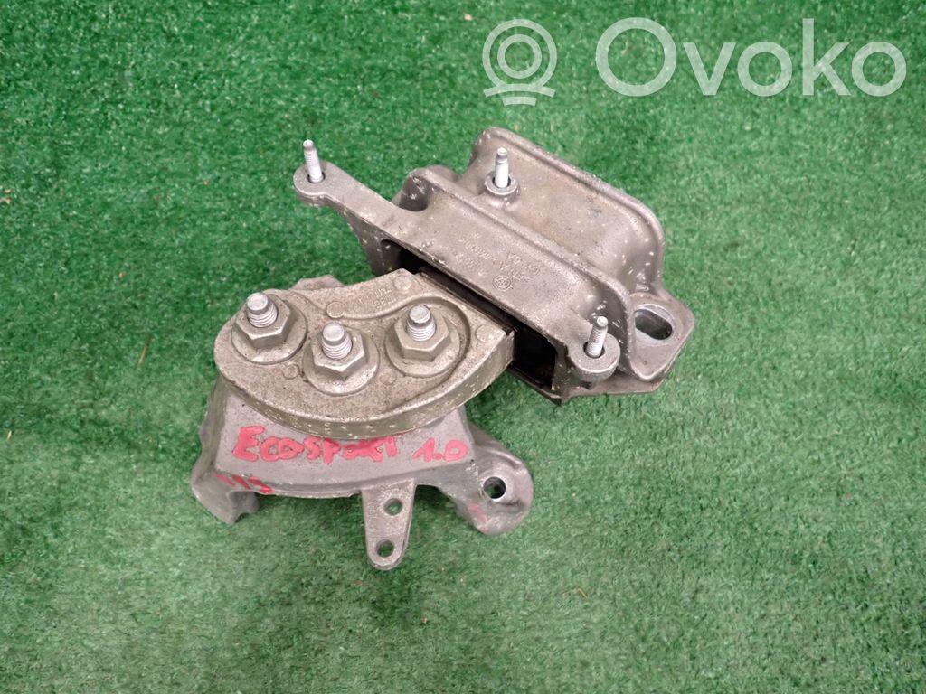 Ford Ecosport Engine mount bracket 