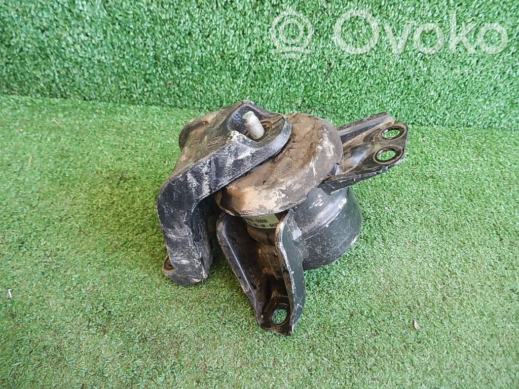 Hyundai Tucson TL Engine mount bracket 