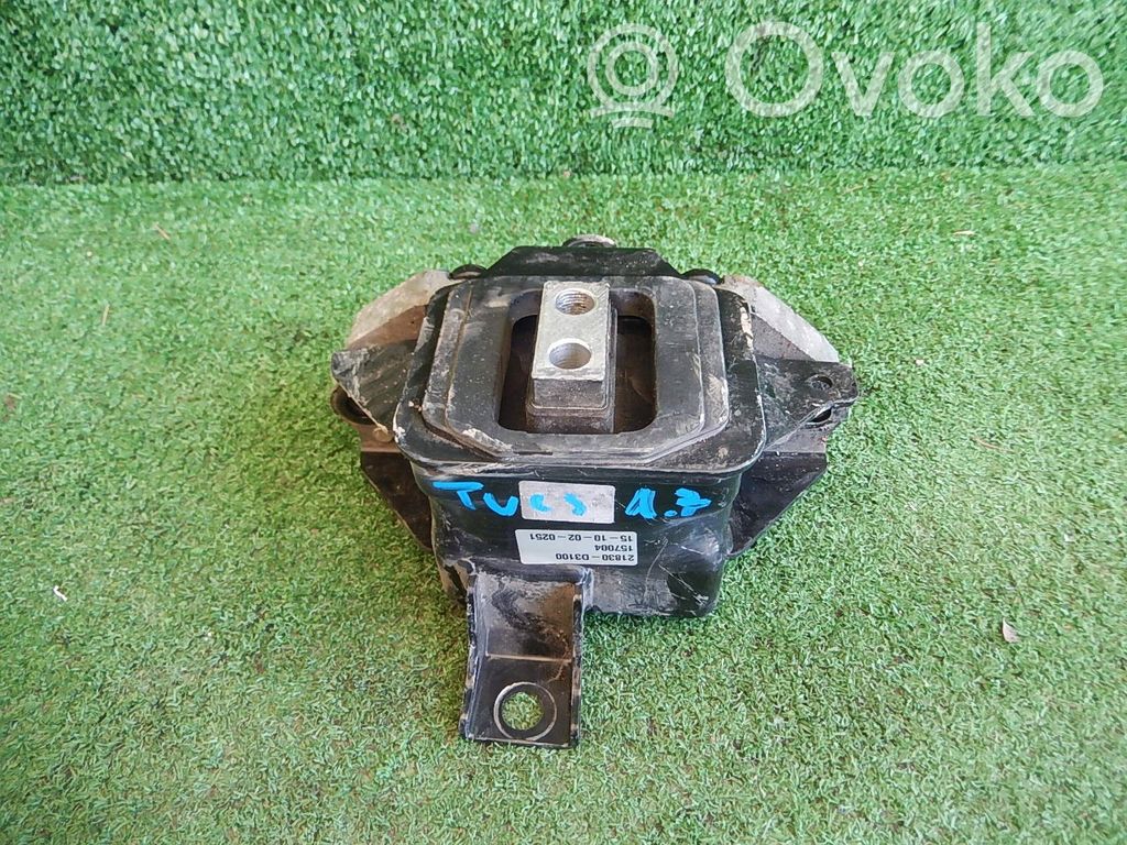 Hyundai Tucson TL Engine mount bracket 