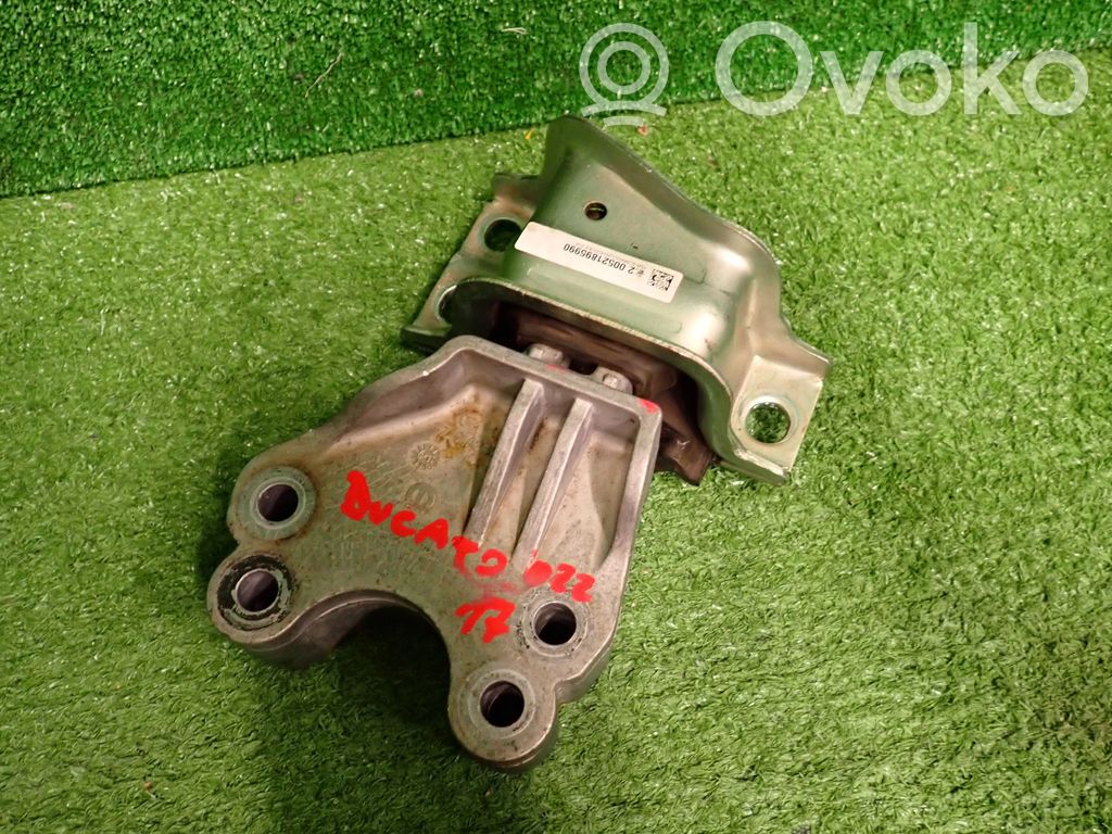 Fiat Ducato Engine mount bracket 