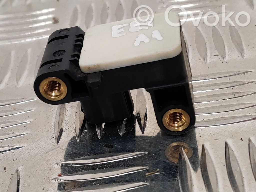 Sensor impacto/accidente para activar Airbag   6911003