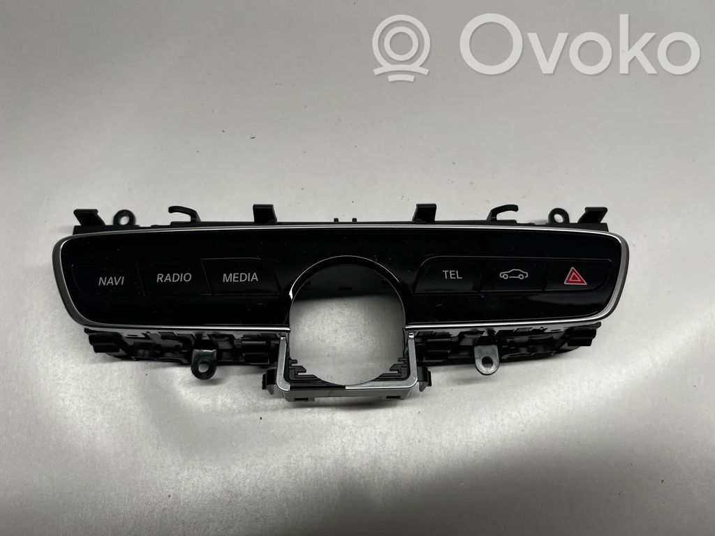 Mercedes-Benz C W205 Przyciski / Przełącznik regulacji głośności 