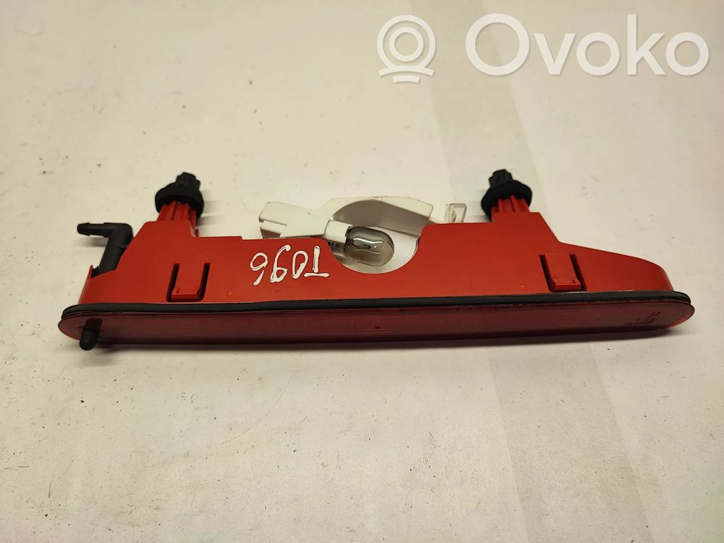 Citroen Berlingo Third/center stoplight 