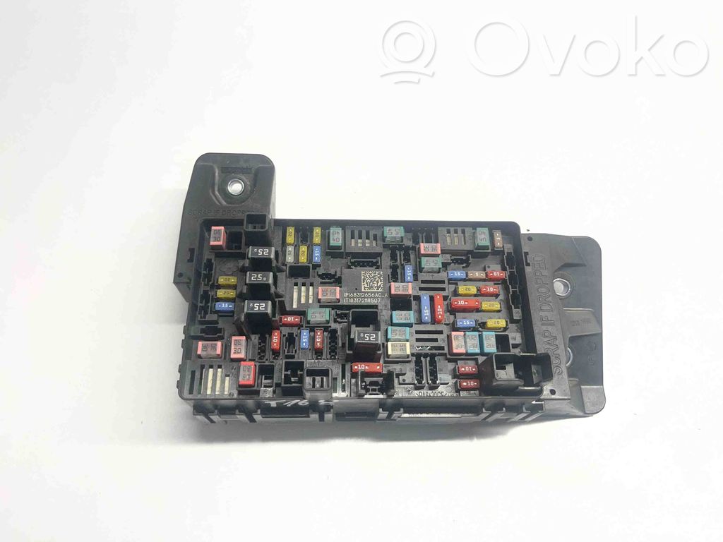 Ram 1500 DT Módulo de fusible 