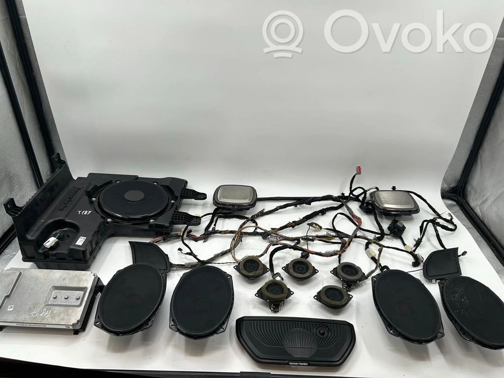 Kit système audio   P68436459AB,68436459AB,55057420AE,68043032AD,68043045AD,68093123AD,68315544AA,P68315544AA,P68363070AD