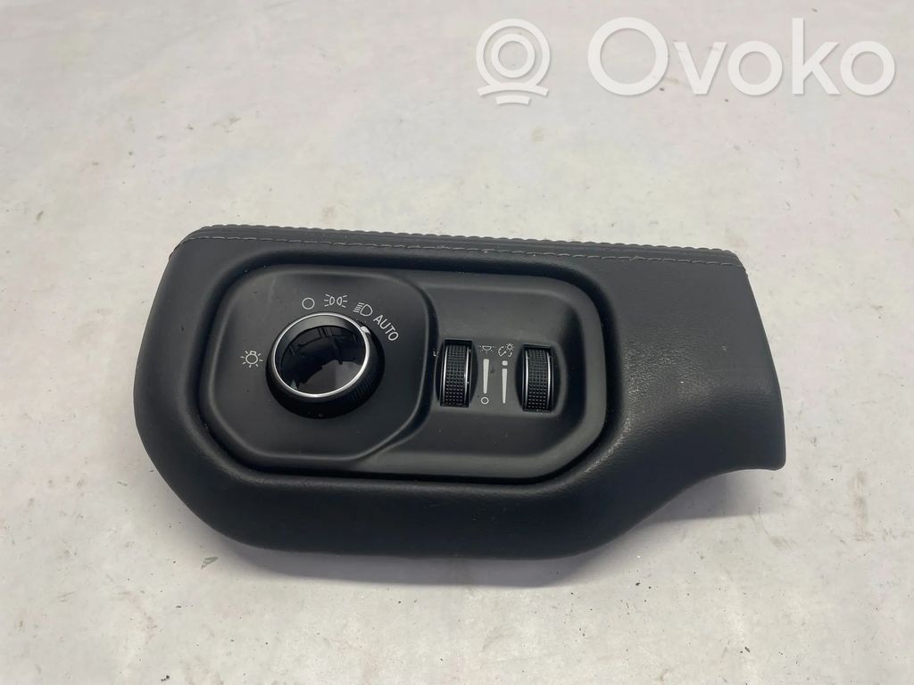 Ram 1500 Panel trim 