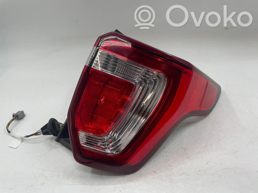 Ford Explorer V Takavalot 