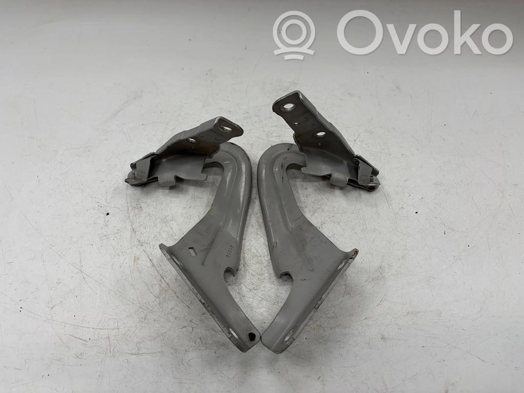 Ford Explorer VI Engine bonnet/hood hinges 