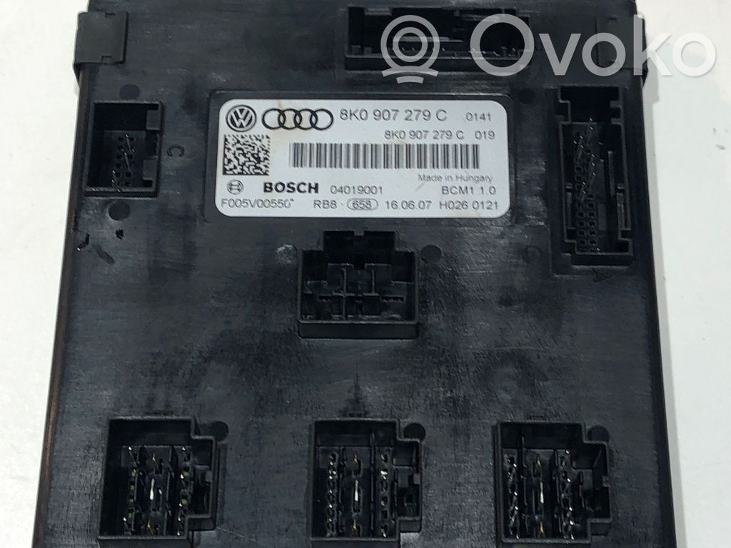 Audi A5 8T 8F Comfort/convenience module 