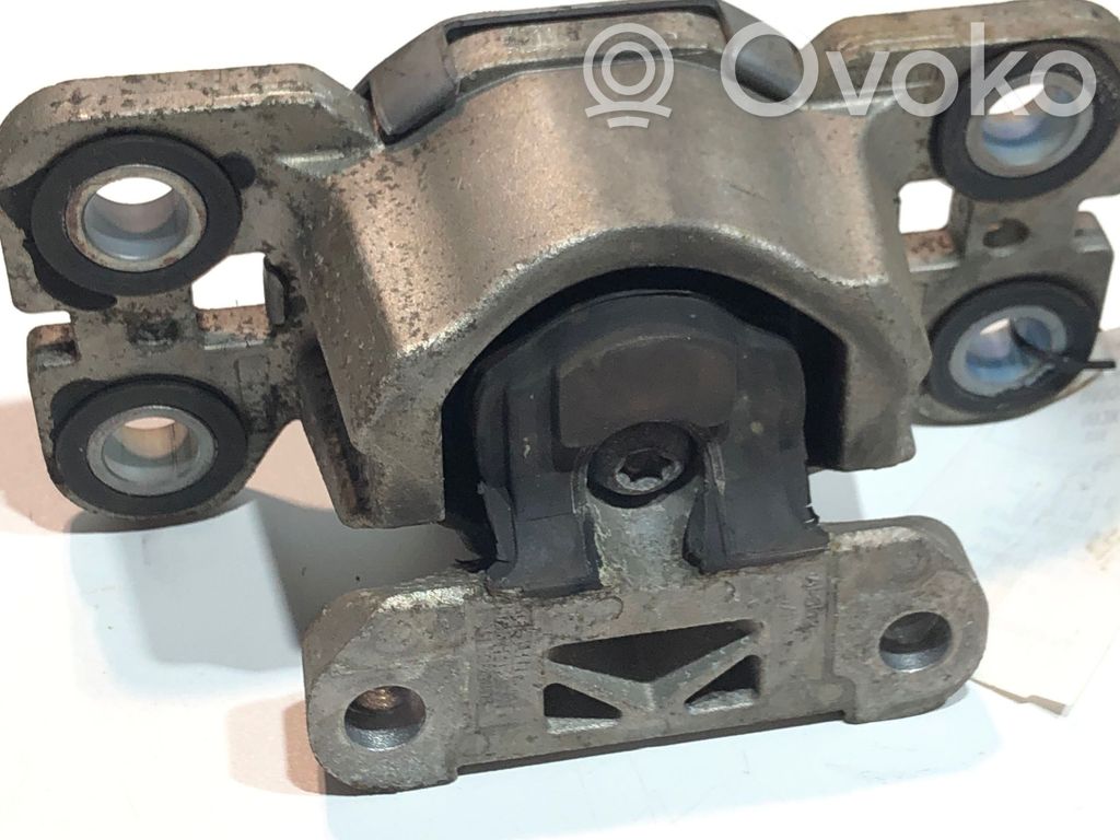 Engine mount bracket   8G9N7M121CA
