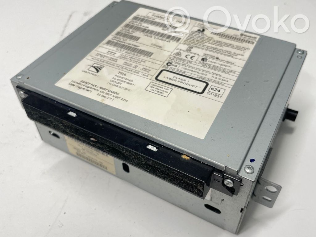 Volvo V70 Panel / Radioodtwarzacz CD/DVD/GPS 