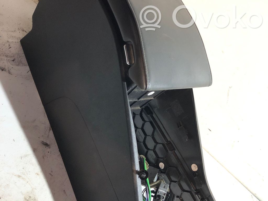 Volvo V70 Armrest 