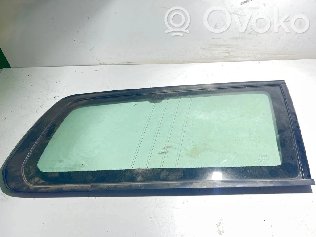 Volvo V70 Vidrio lateral trasero 