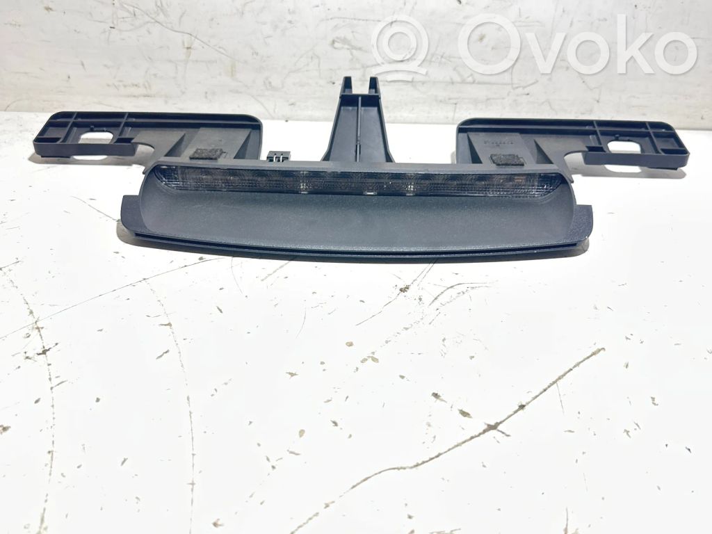 Volvo S80 Third/center stoplight 