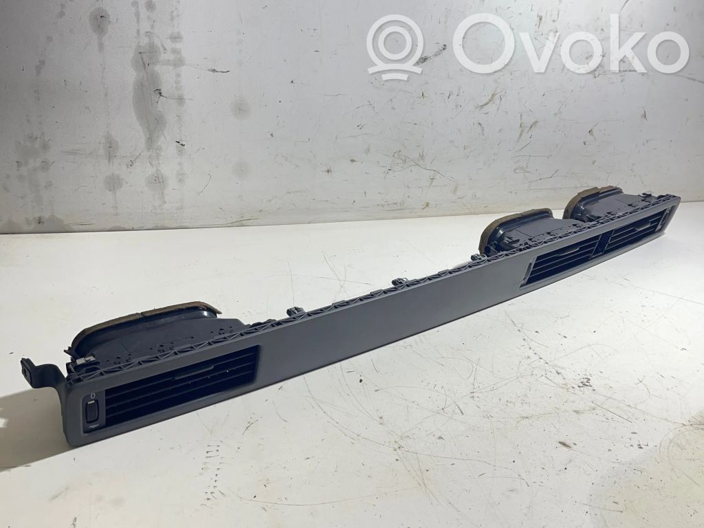 Volvo V70 Dash center air vent grill 