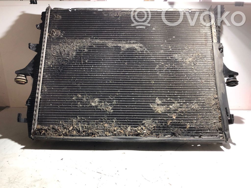 Audi Q7 4L Coolant radiator 