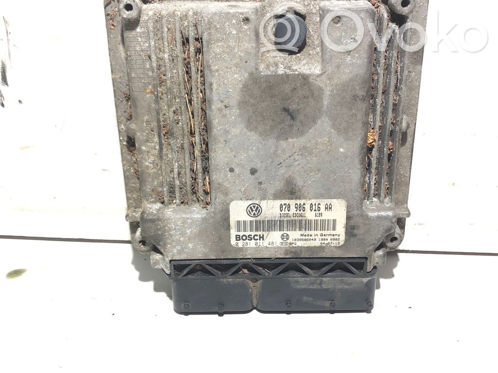 Volkswagen Touareg I Engine control unit/module 
