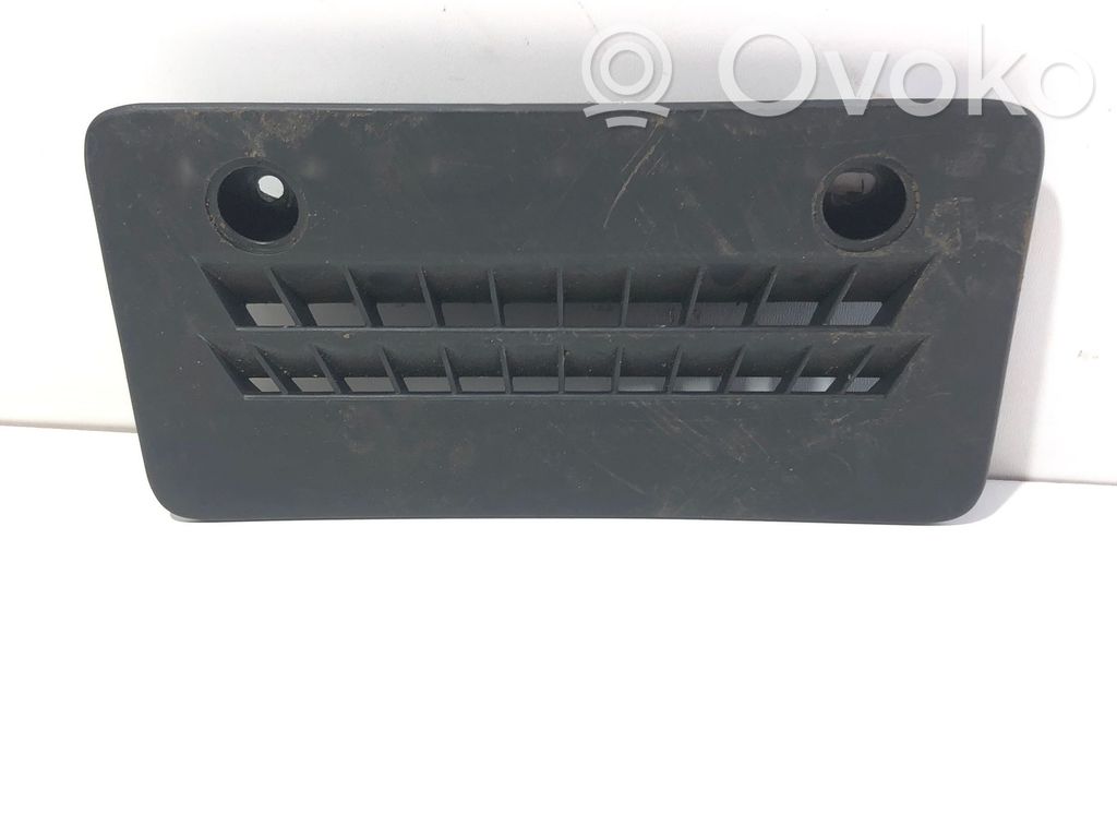 Quarter panel pressure vent   4E0819623