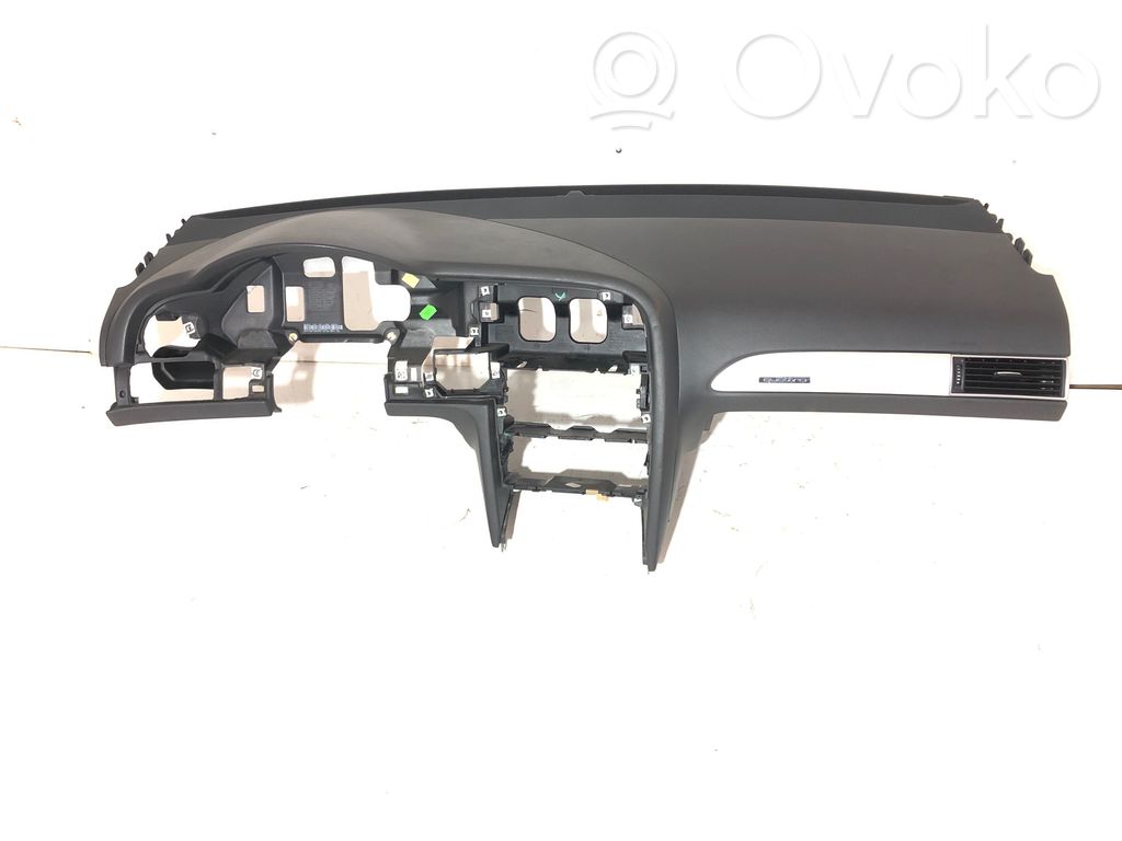Panelis   4F0857067A
