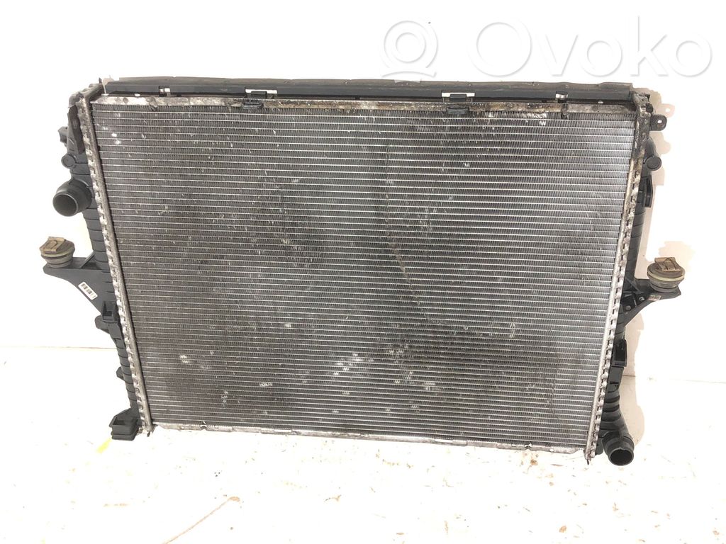Volkswagen Touareg I Coolant radiator 