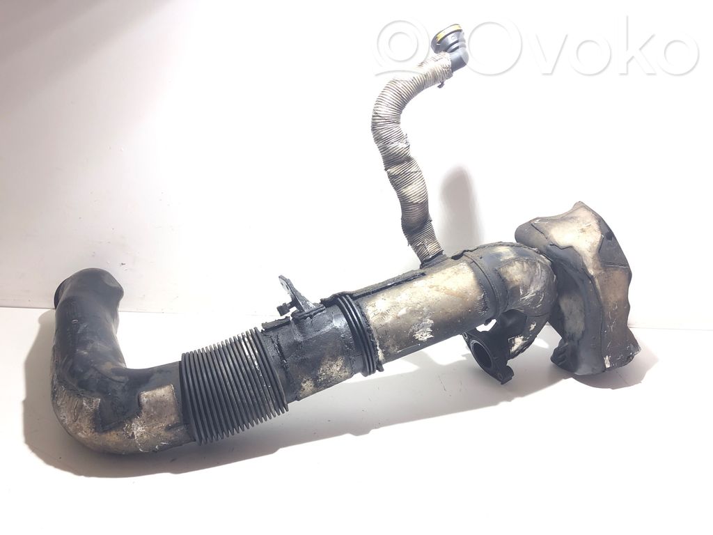 Volvo V50 Manguera/tubo del intercooler 